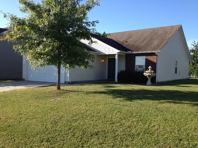 1st image of 2677 Sutherland Dr
