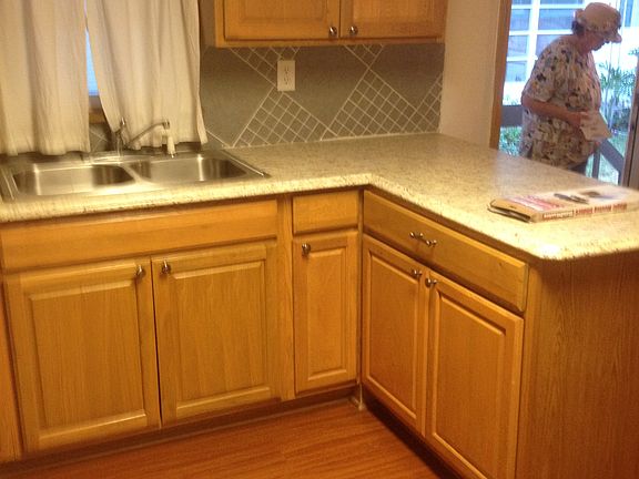 3rd image of 109 Papya Dr