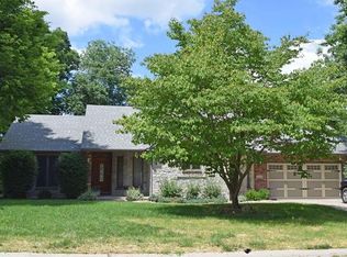 325 Sundew Dr, Belleville, IL 62221