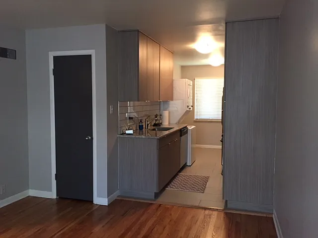 24 N Washington St #D — Photo 3