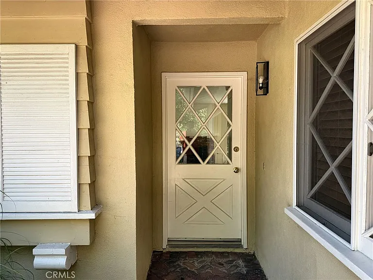 28845 Briarhurst Dr — Photo 3