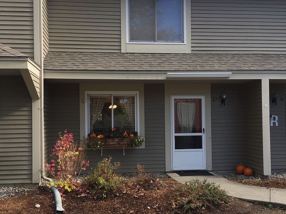 1st image of 37 Overlook Dr