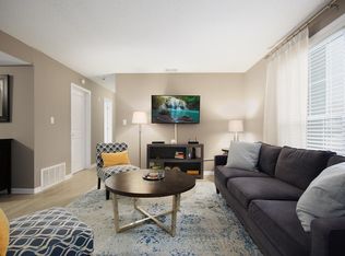 101 W Green Meadows Rd #11, Columbia, MO 65203