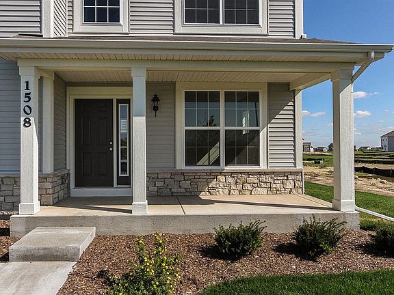 Located on 0423 in Lakewood Prairie in Joliet, IL