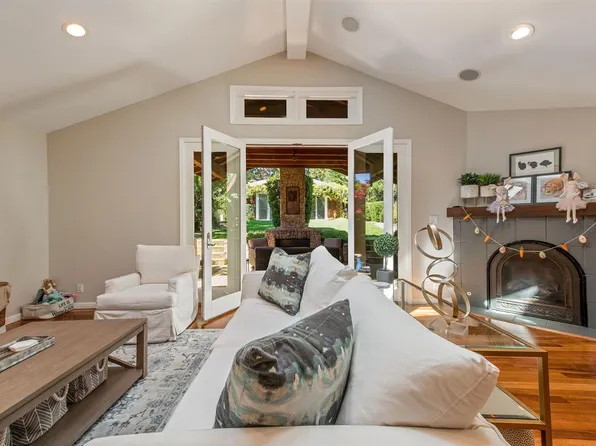 20 Walnut Ave, Mill Valley, CA 94941