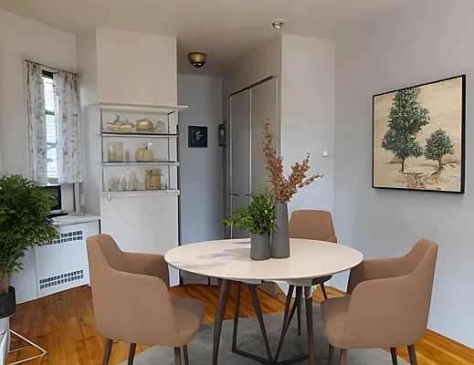 Rented by Bond New York | media 2