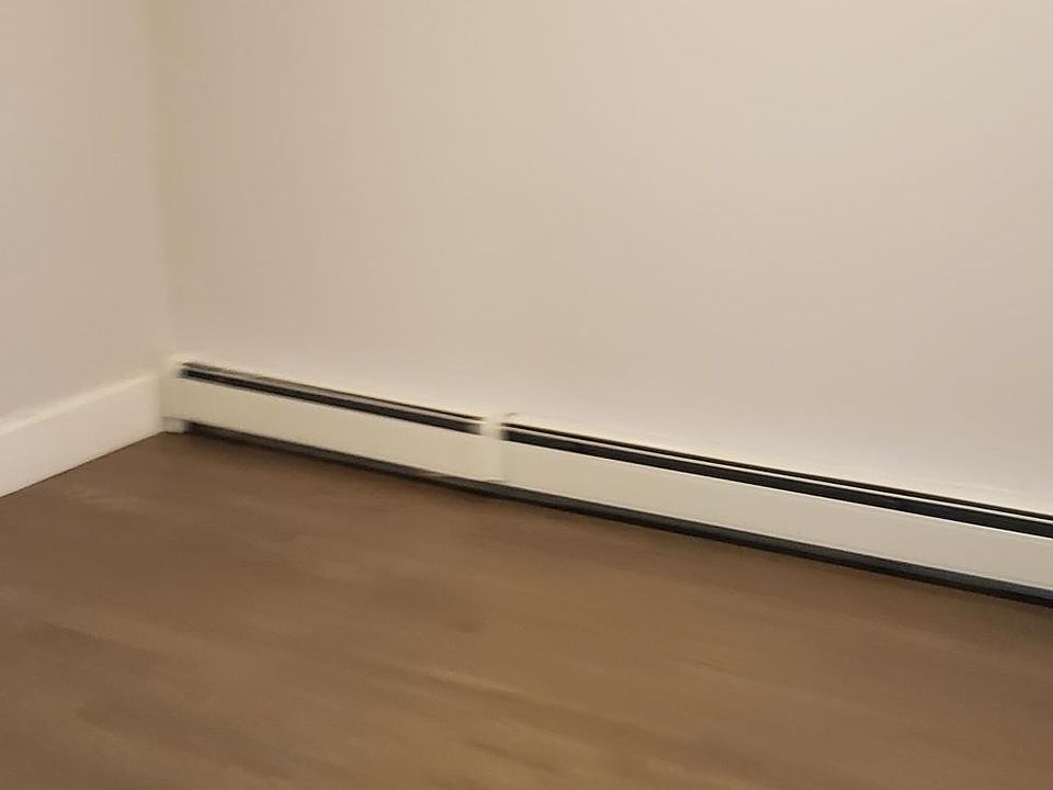 2nd image of 67 W 24th St
