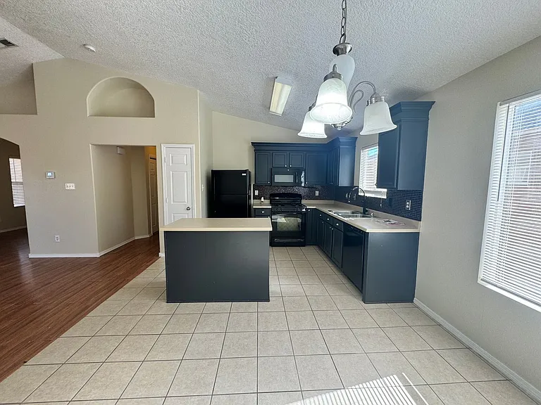 511 Blue Sage Ave SW — Photo 10