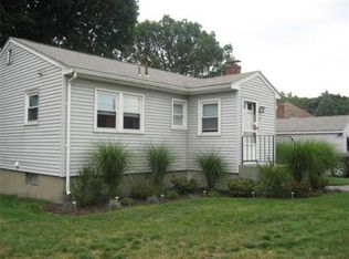 1 Ellen Rd, Woburn, MA 01801