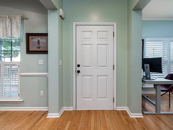 5th image of 2129 Summerwood Dr