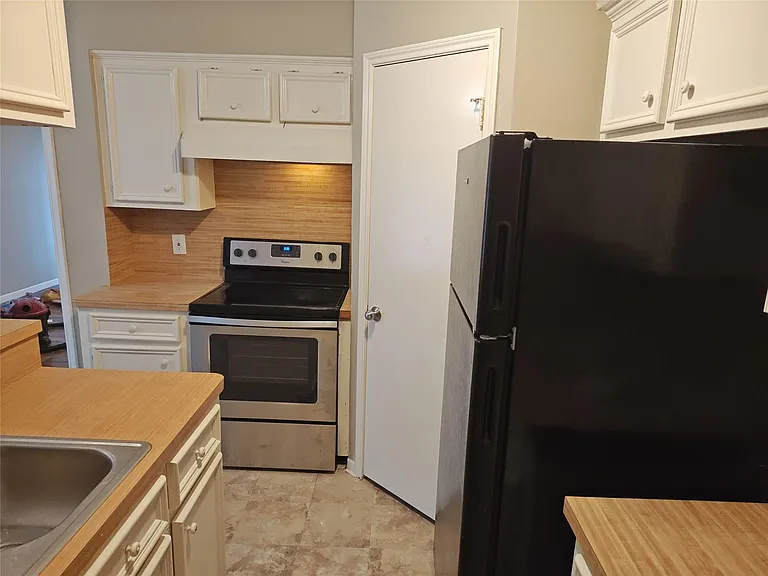 11514 Meadow Ln #D — Photo 17