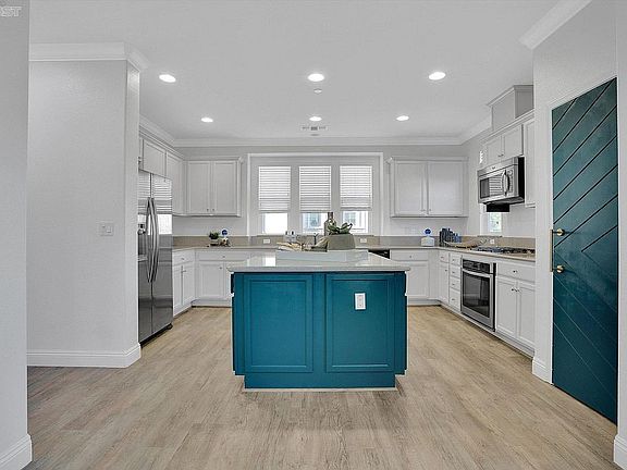 4th image of 6738 S Mariposa Ln