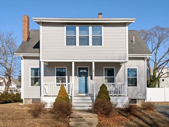 28 Hedge St, Fairhaven, MA 02719