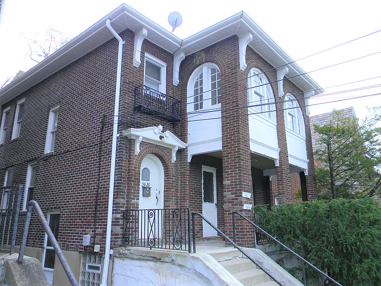 5618-5620 Beacon St — Photo 11