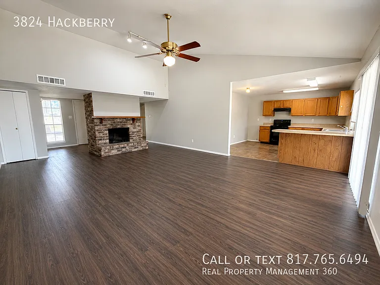 3824 Hackberry Ln — Photo 3