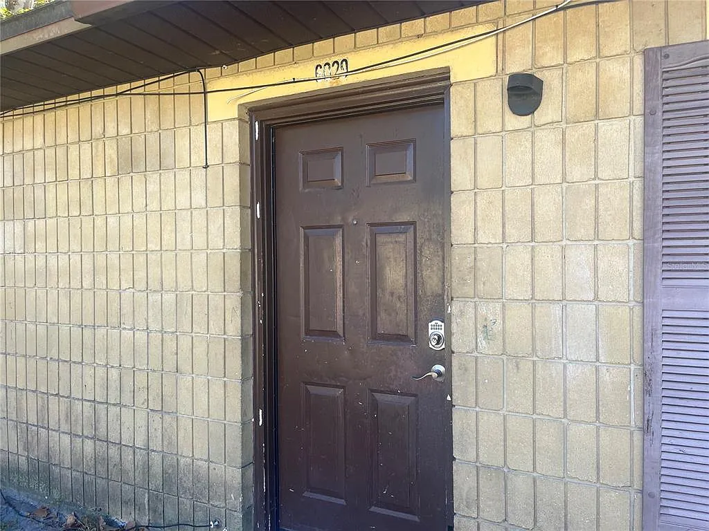 2 bed, 1.0 bath, 800 sqft, $1,000 — Photo 1