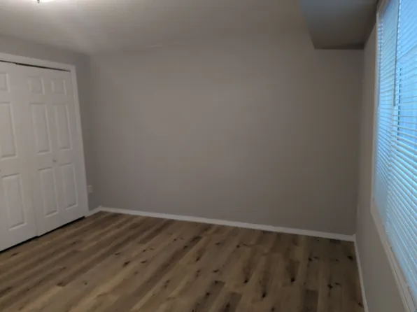 1368 Applewood Ln APT B, Newton, KS 67114