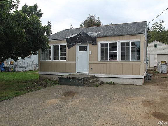 2nd image of 1715 Snyder Ave