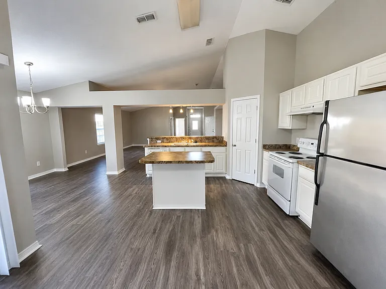 124 Sandstone Trl — Photo 17