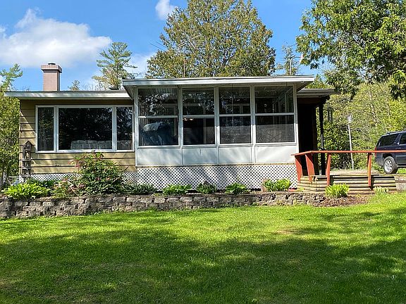 4th image of 8271 Coffey Ln