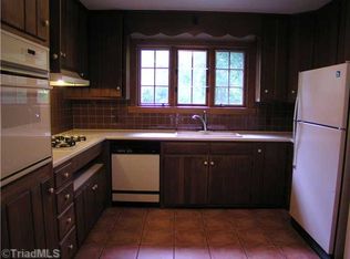 2863 Loch Dr, Winston Salem, NC 27106