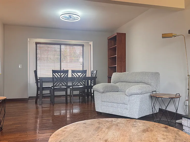 3740 Highcrest Dr — Photo 25