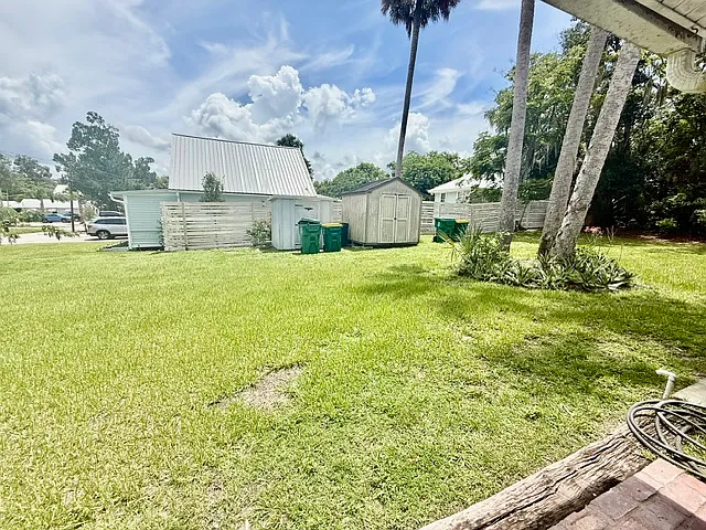 223 N Adelle Ave — Photo 19