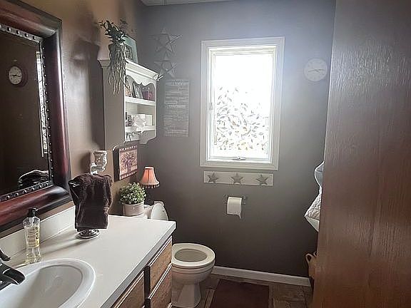 1/2 bath