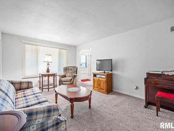 5th image of 169 E Oak Cliff Ct APT 109