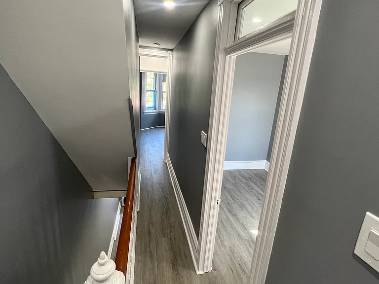 916 Birch St — Photo 5