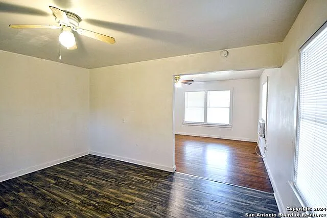 303 E Faust St — Photo 11