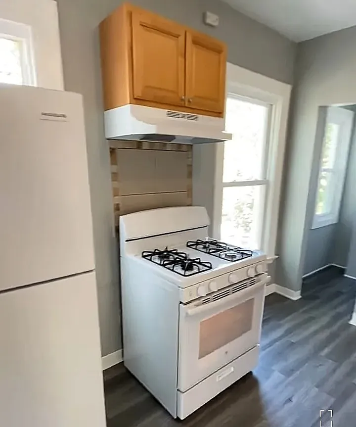 3 bed, 1100 sqft, $1,595 — Photo 4