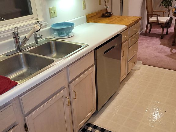 North side of kitchen See other photos for new flooring