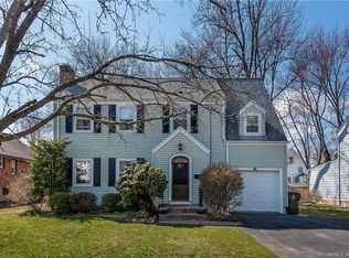 201 Auburn Rd, West Hartford, CT 06119