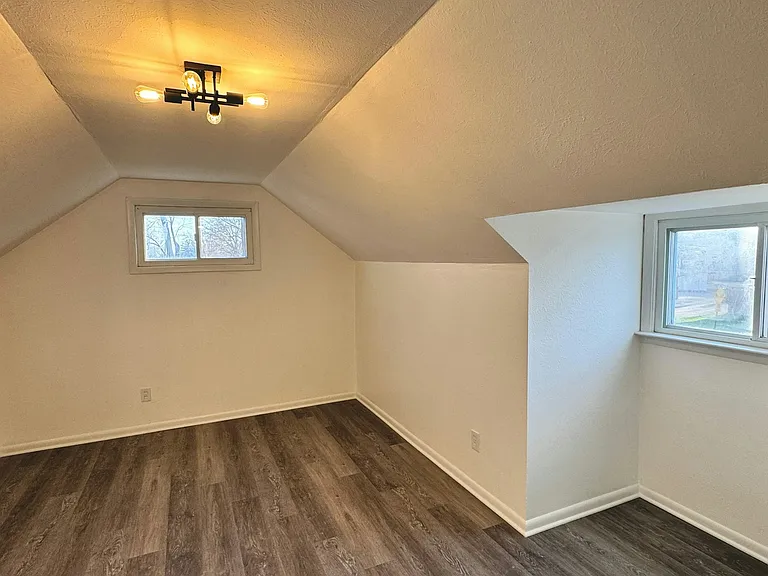 6022 Clover Ln — Photo 11