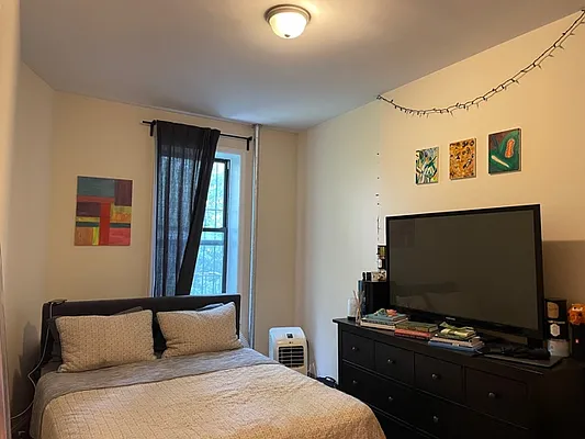 Rented by Corcoran | media 14