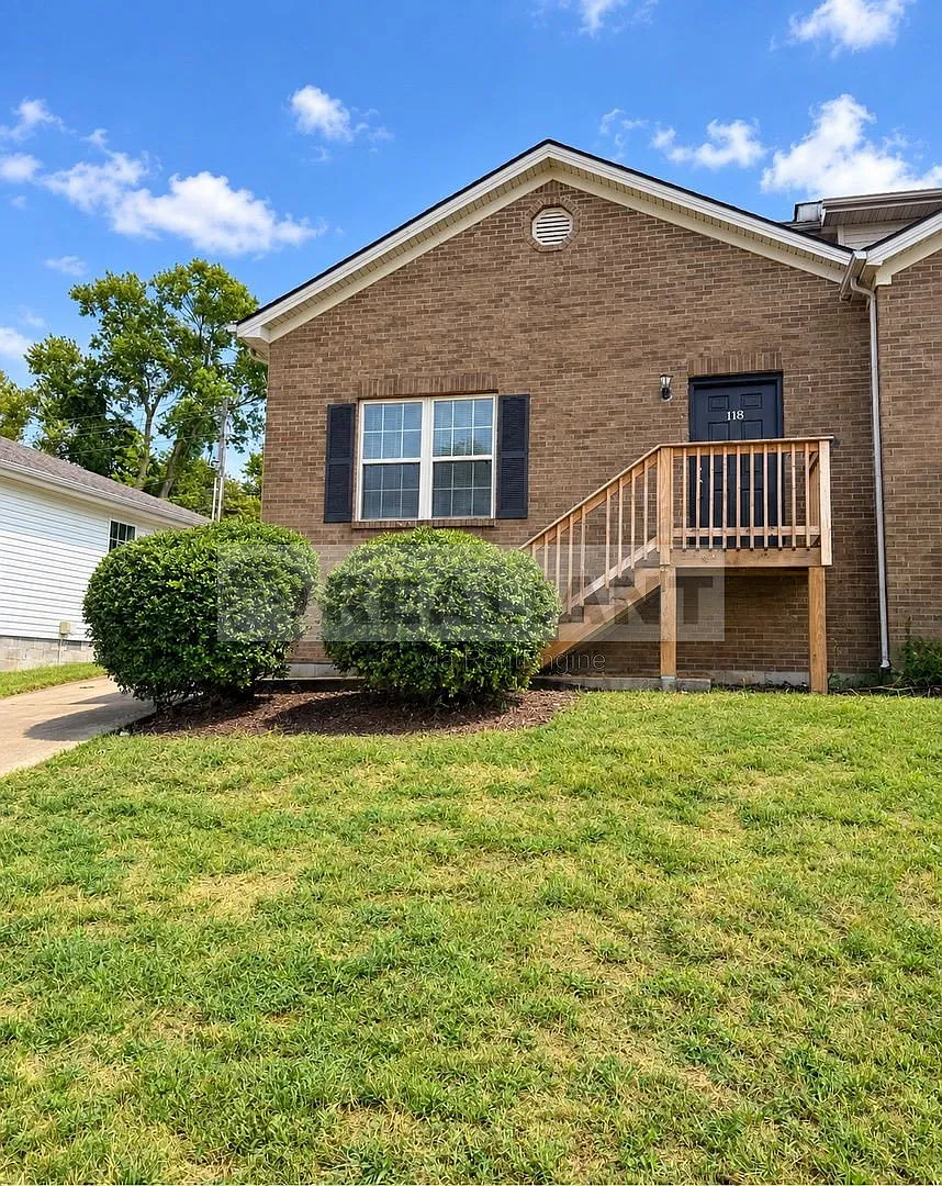 3 bed, 2.5 bath, 1250 sqft, $1,395 — Photo 1