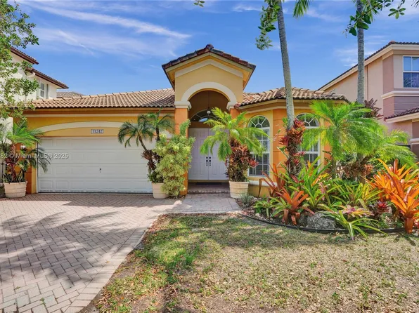 11242 NW 77th Ter, Doral, FL 33178