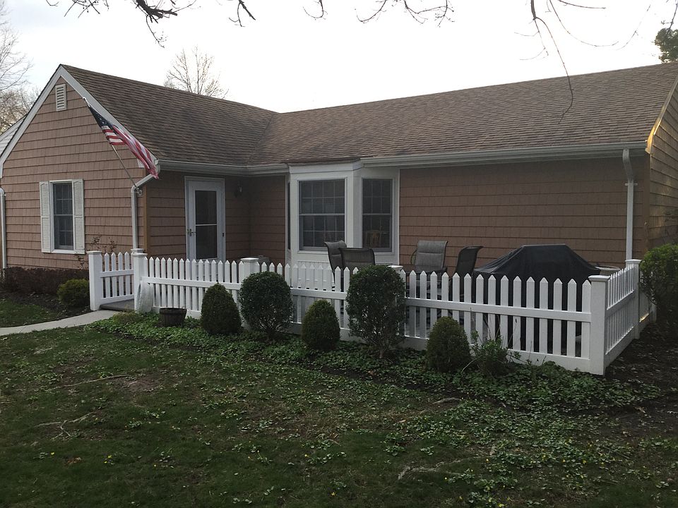 1st image of 153 Revere Dr
