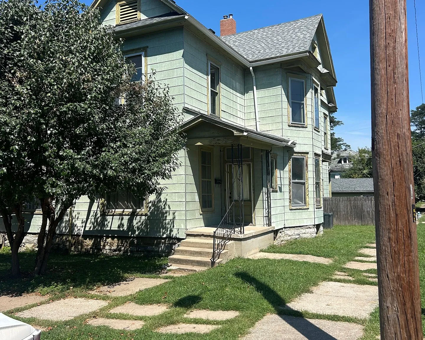 Beautiful Side by Side Duplex — Photo 4