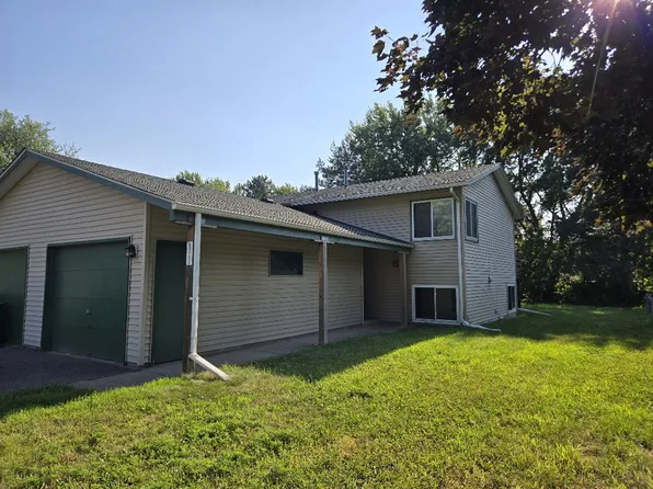 8313 Brunswick Ave N, Brooklyn Park, MN 55443