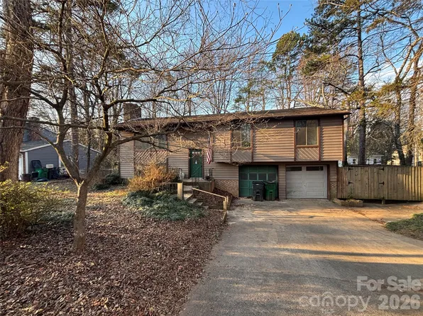 7323 Rollingridge Dr, Charlotte, NC 28211