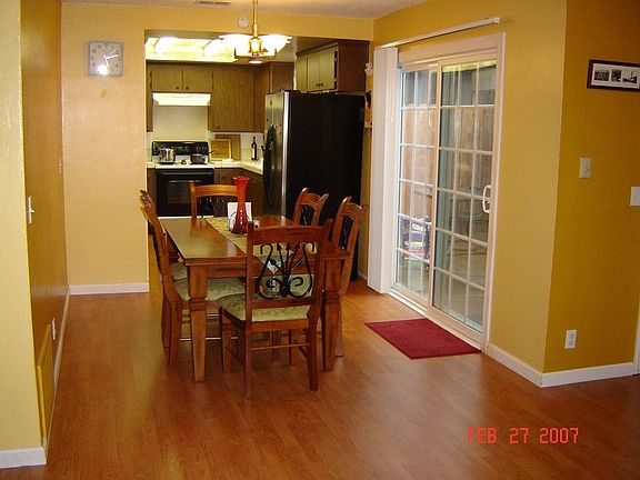 DINNING & KITCHEN AREA