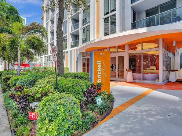 31 SE 6th St APT 805, Miami, FL 33131
