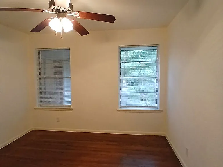 4918 Rockport Dr — Photo 21
