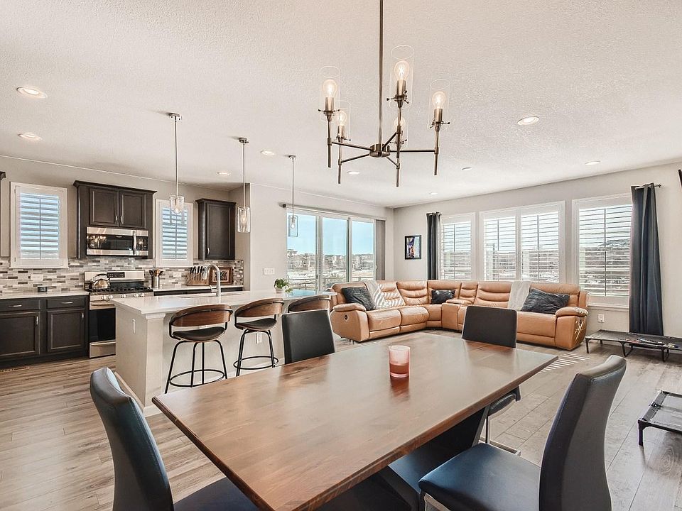 Kitchen, dining and living area