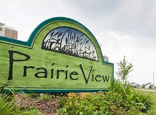 523 Bridgewater Cir, Williams Bay, WI 53191