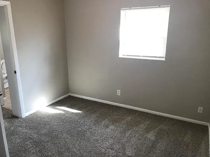 8502 Buckingham Rd — Photo 14