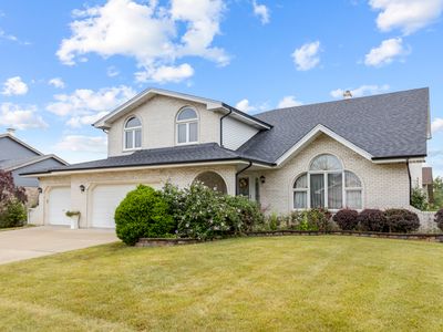 (Undisclosed Address), Woodridge, IL, 60517