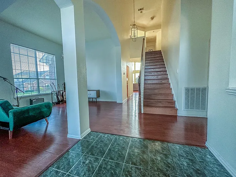 4500 Shadowridge Dr — Photo 12